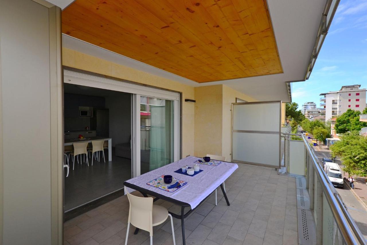 Apartments In Lignano 21701 Lignano Sabbiadoro Buitenkant foto